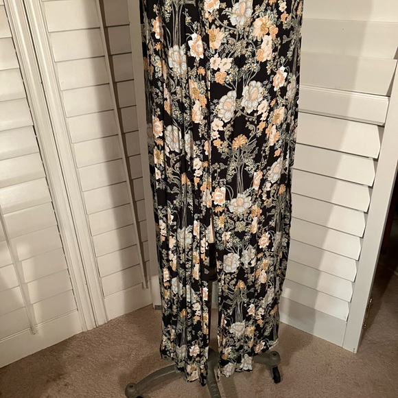 Zara floral dress/top with side slits . Size L - Picture 2 of 4